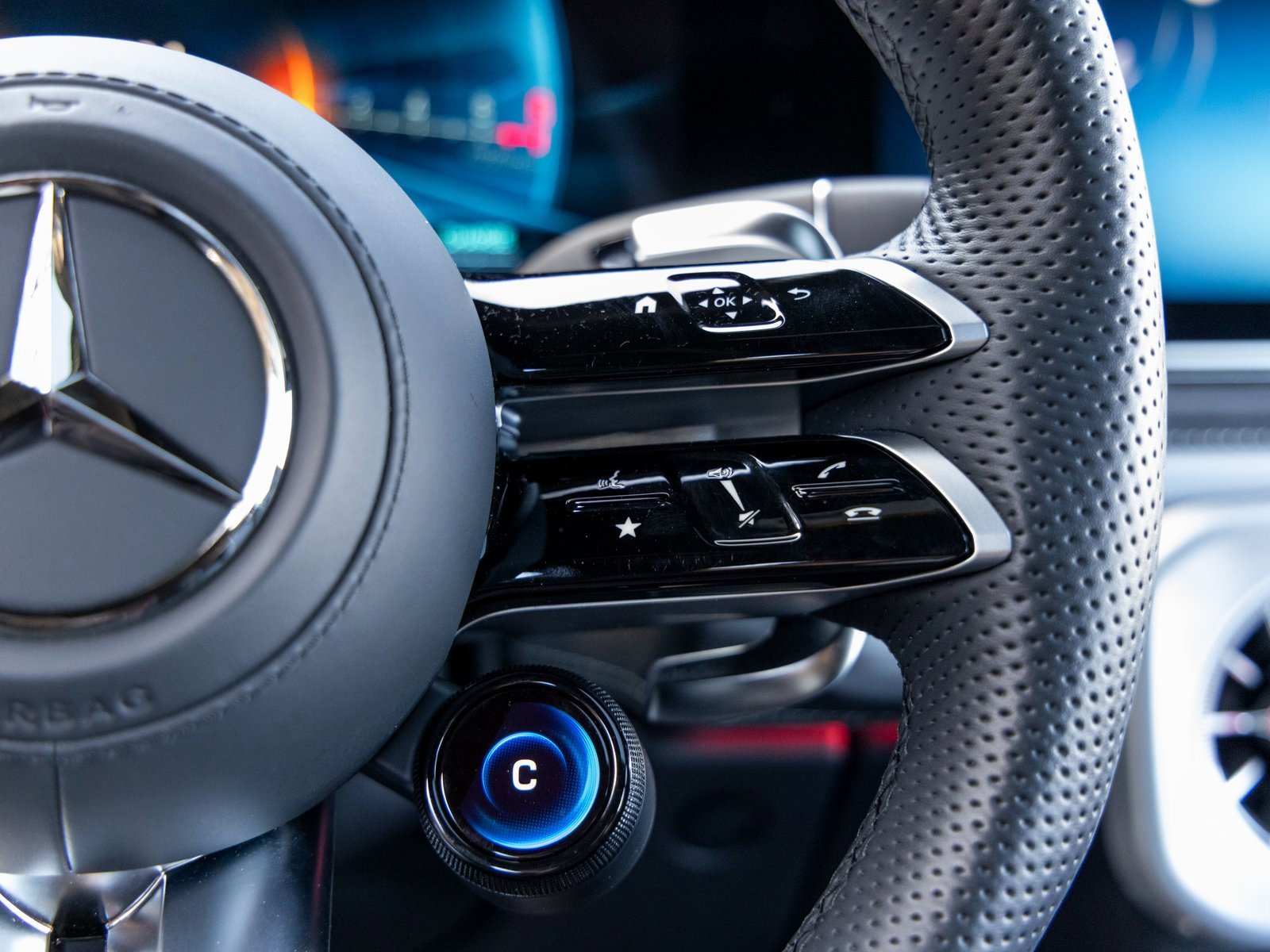 Used 2025 Mercedes-Benz G 63 AMG 4MATIC image 33