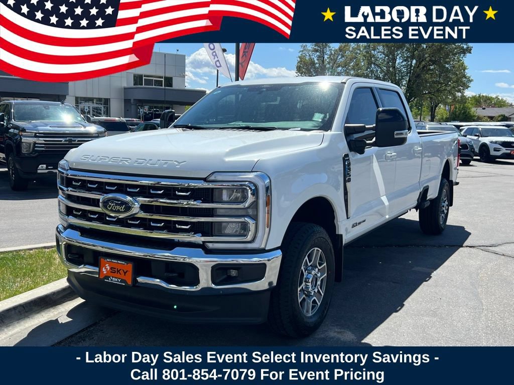 Used 2026 Ford F350 Lariat w/ FX4 Off-Road Package AWD/4WD image 2
