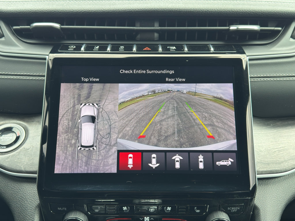 Used 2024 Jeep Grand Cherokee Limited w/ Luxury Tech Group II AWD/4WD image 27