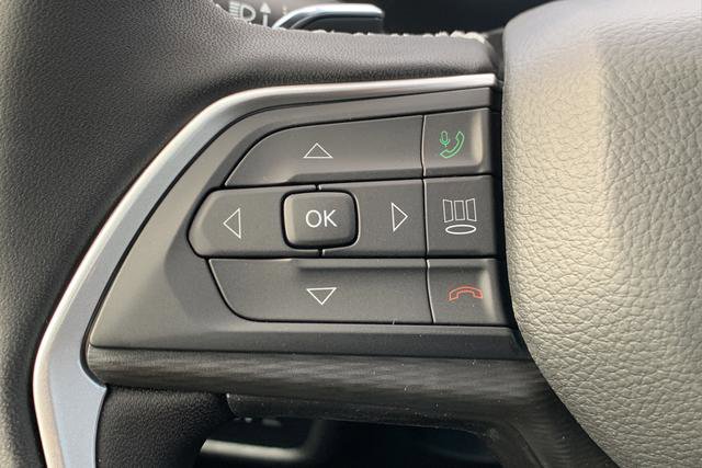 New 2025 Jeep Grand Cherokee Altitude image 26