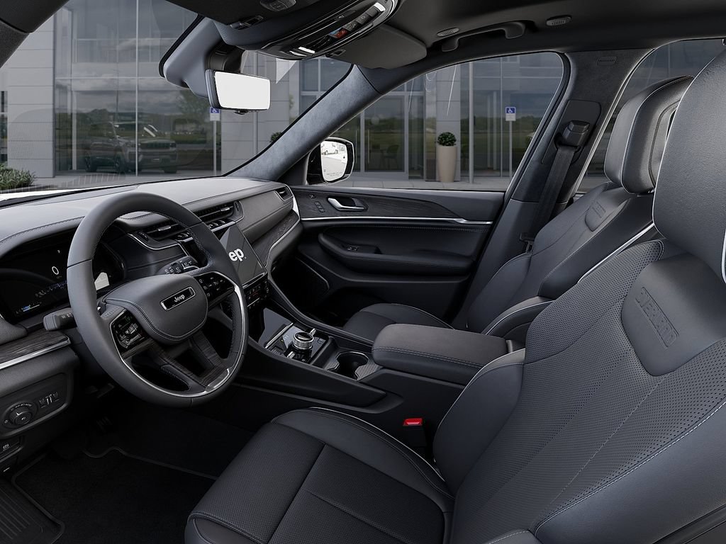 New 2025 Jeep Grand Cherokee L Overland w/ Luxury Tech Group IV AWD/4WD image 22