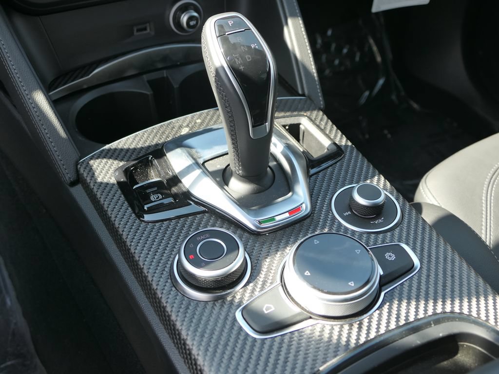 Used 2024 Alfa Romeo Stelvio Quadrifoglio w/ Active Assist Plus Package AWD/4WD image 18