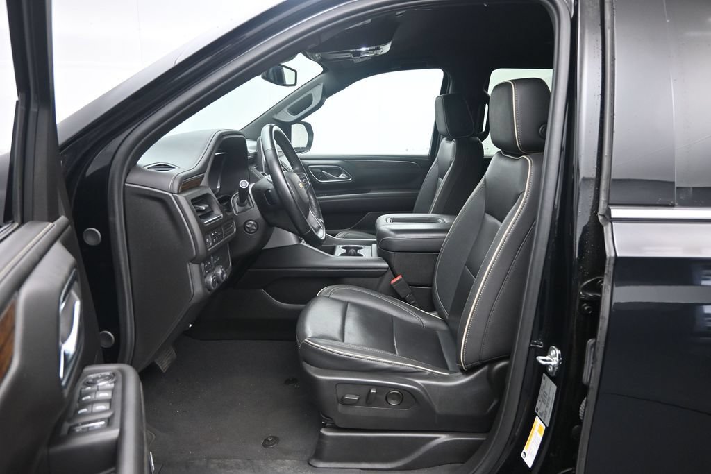 Used 2024 Chevrolet Tahoe Premier AWD/4WD image 23