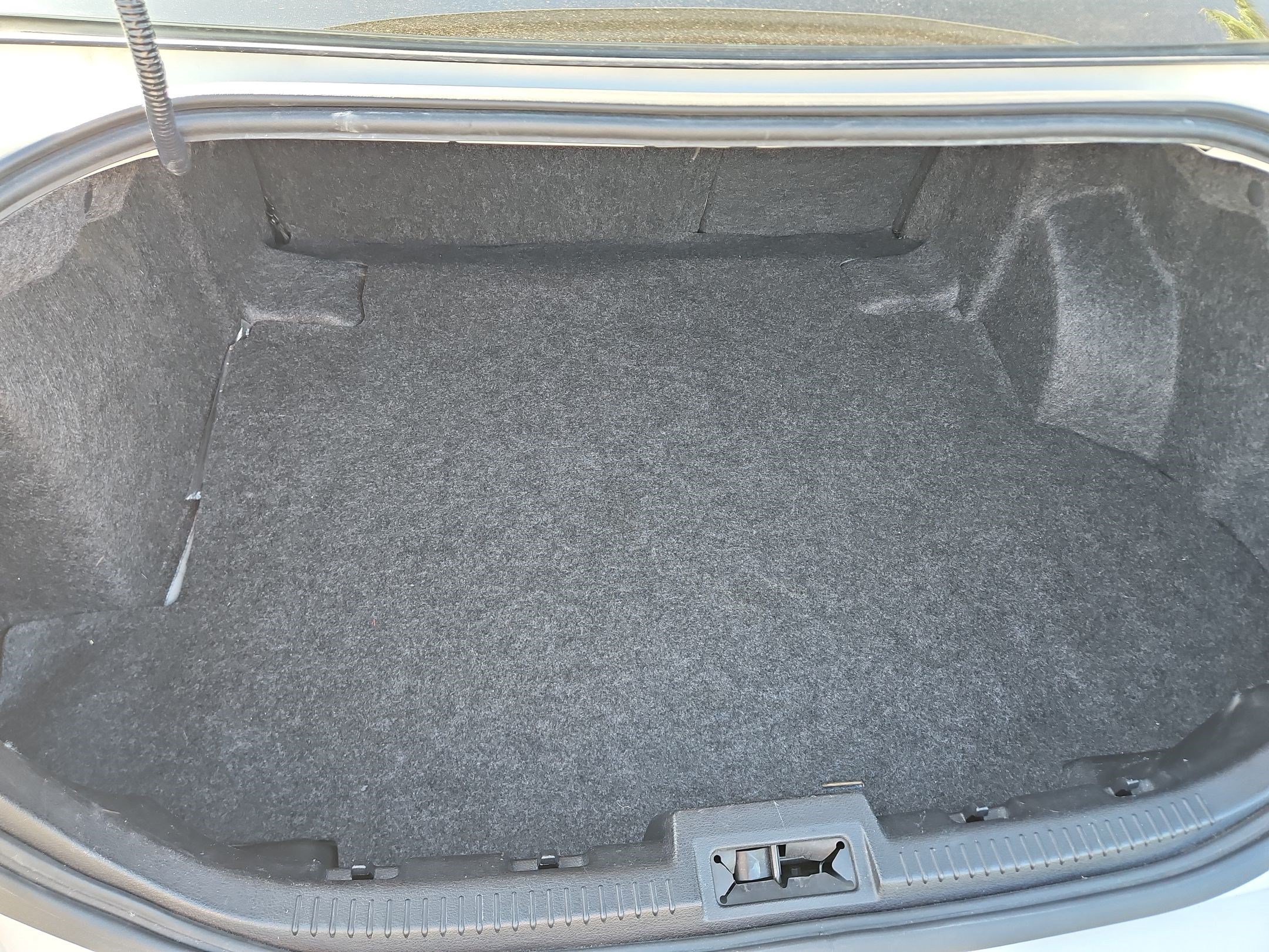 Used 2009 Mercury Milan FWD image 29