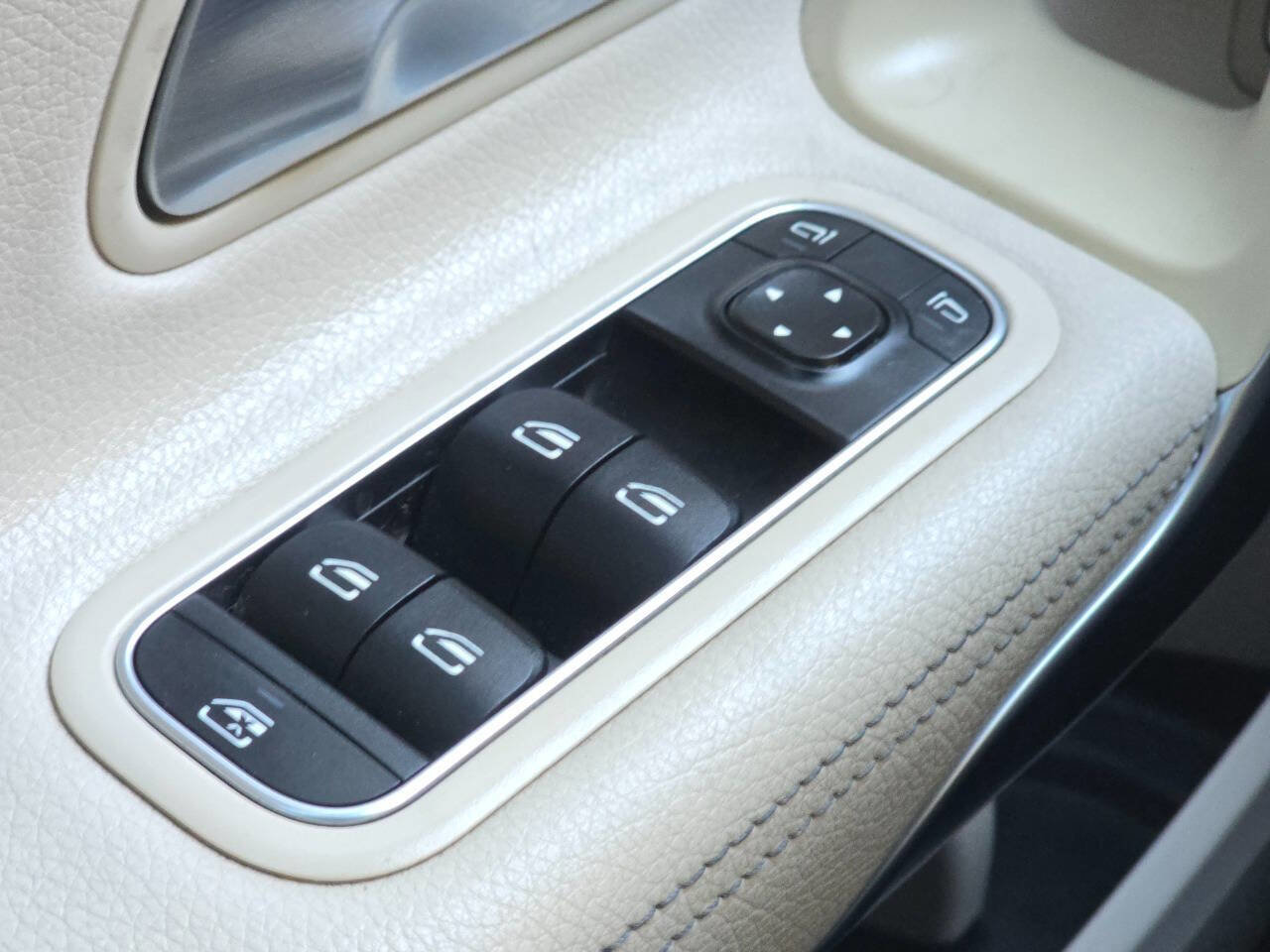 Used 2019 Mercedes-Benz A 220 4MATIC image 30