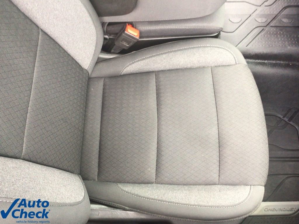 Used 2024 Chevrolet Silverado 2500 Custom w/ Custom Value Package image 14