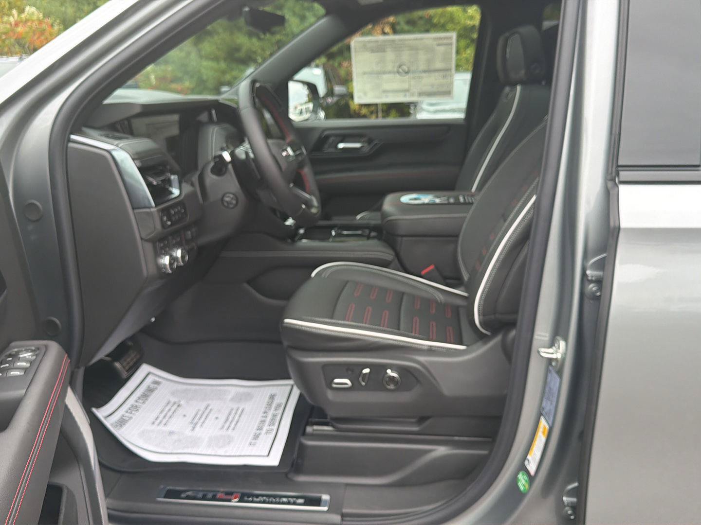 New 2027 GMC Yukon XL AT4 Ultimate AWD/4WD image 9
