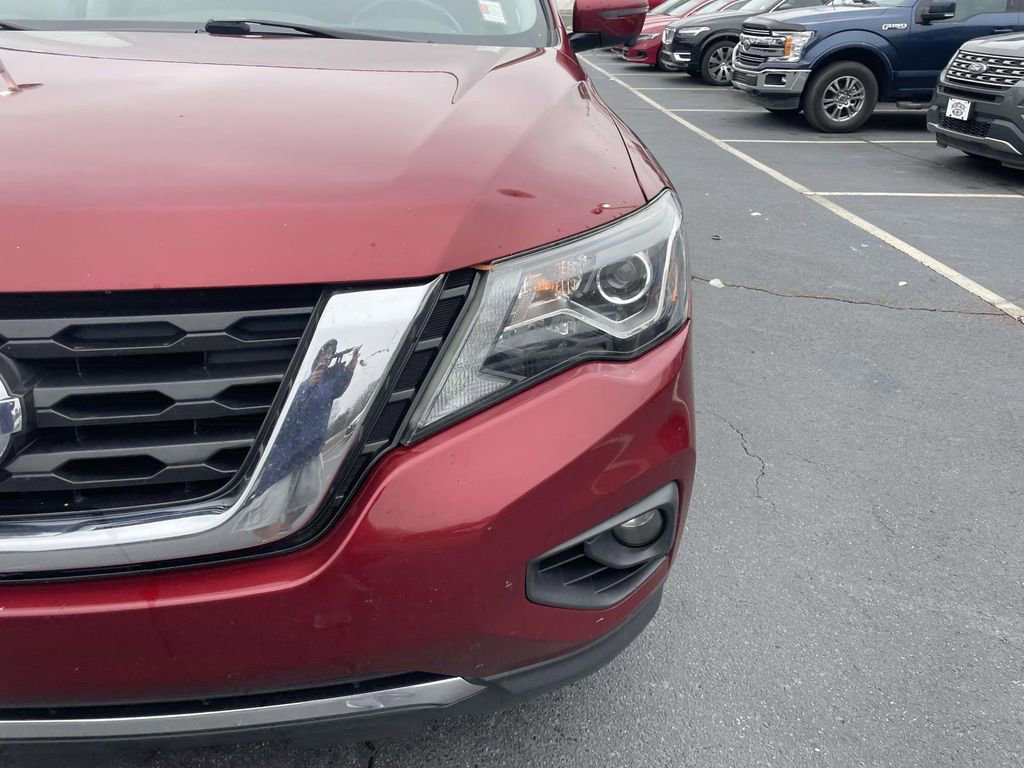 Used 2019 Nissan Pathfinder Platinum image 13