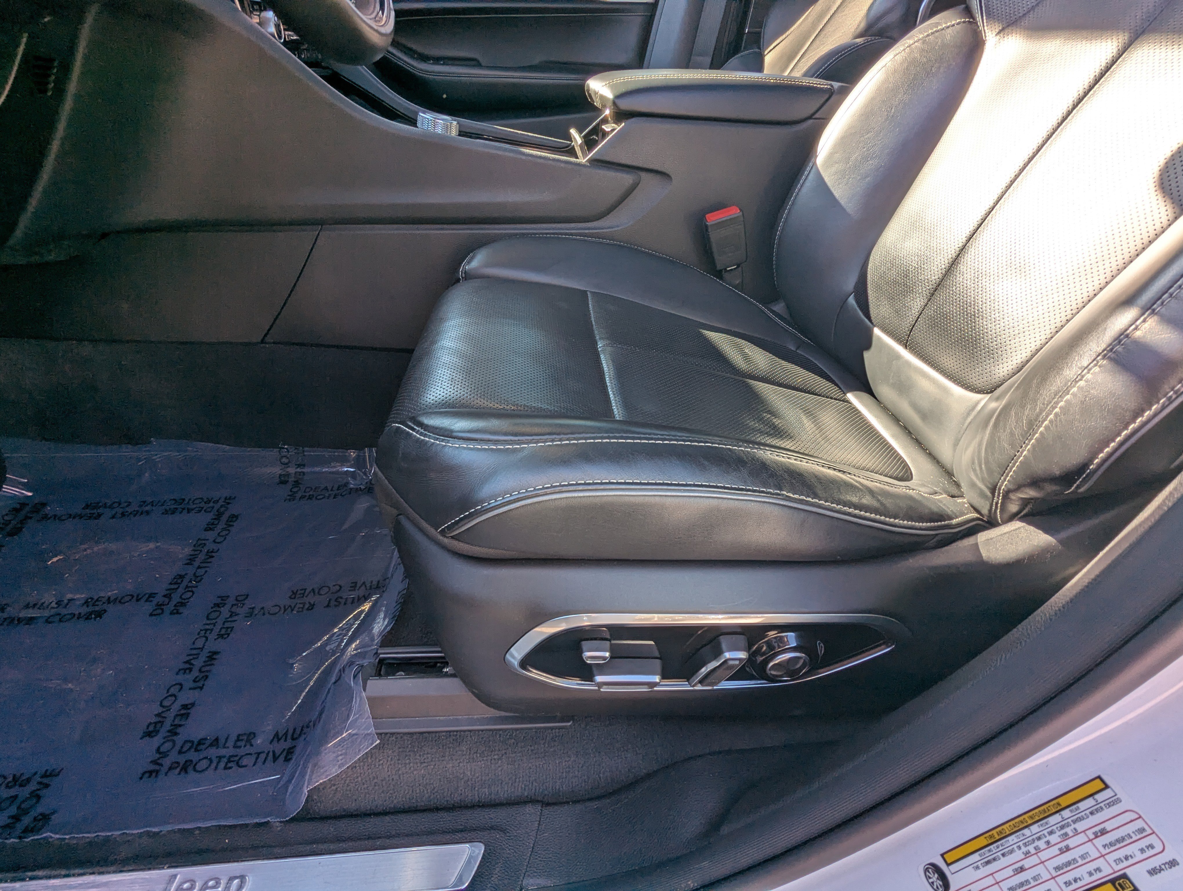 Certified 2022 Jeep Grand Cherokee L Overland w/ Advanced Protech Group III image 19