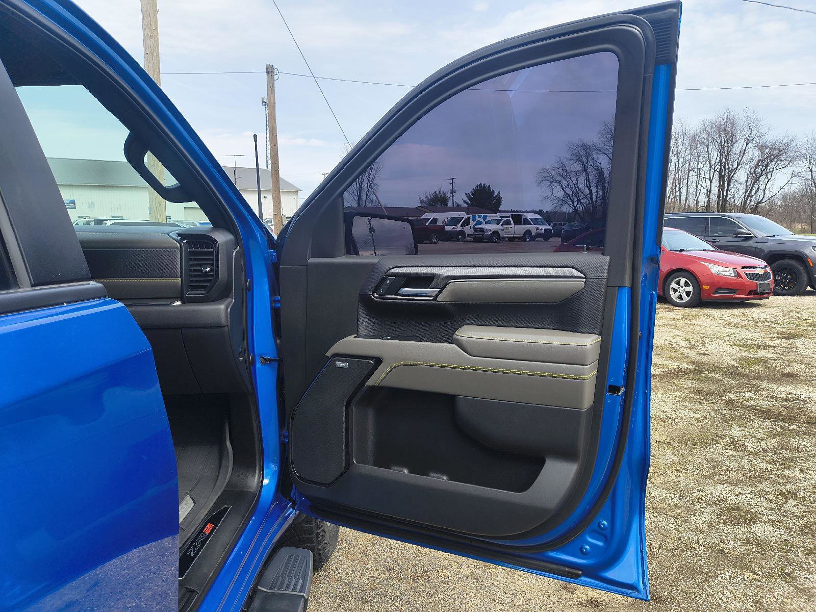 Used 2022 Chevrolet Silverado 1500 ZR2 image 33