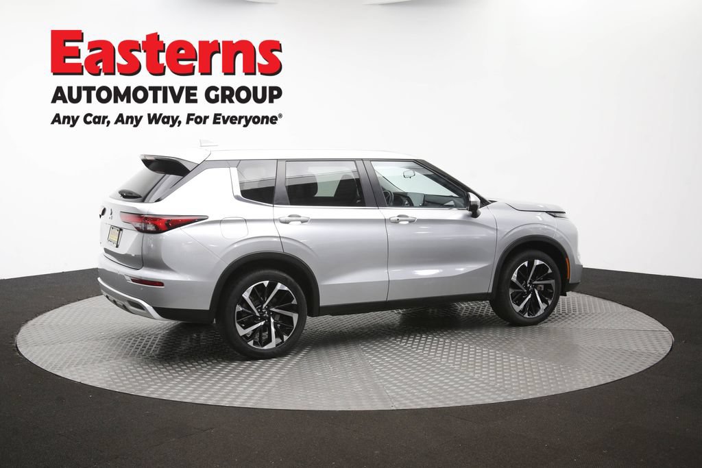 Used 2024 Mitsubishi Outlander SE FWD image 45