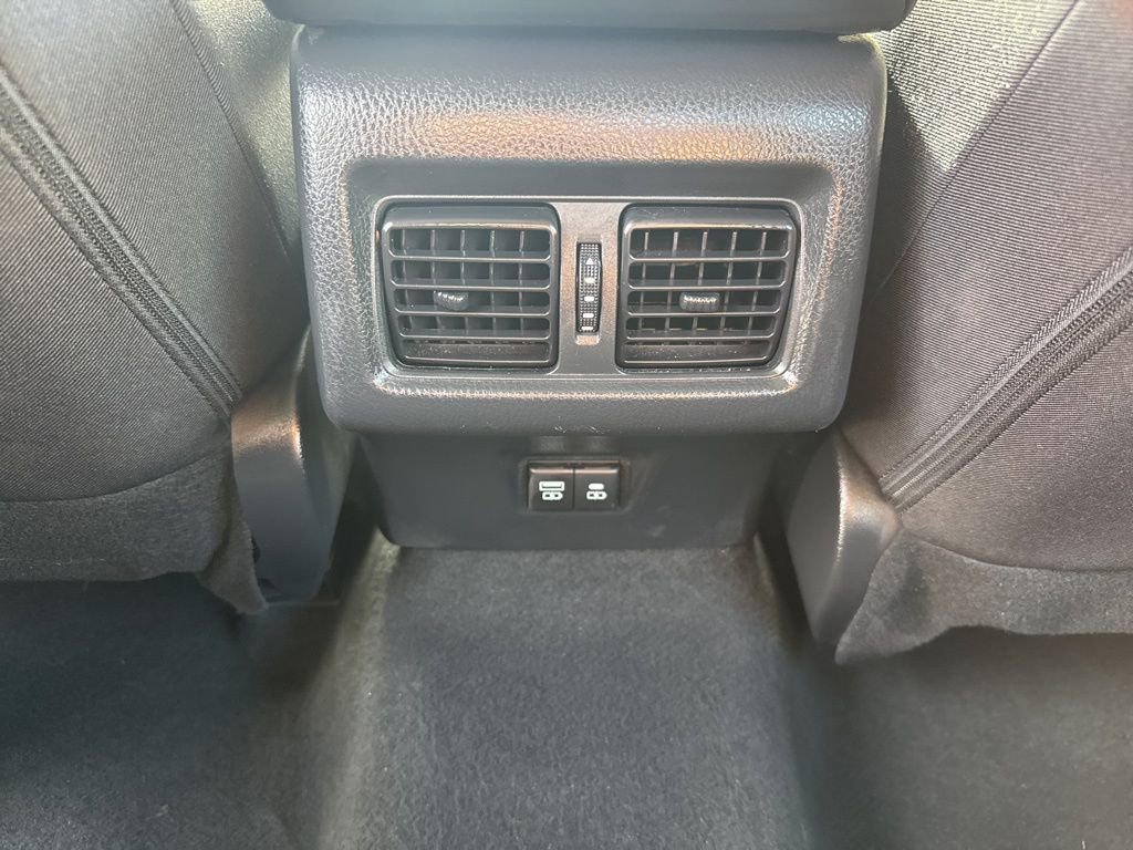 Used 2025 Toyota Camry LE image 17