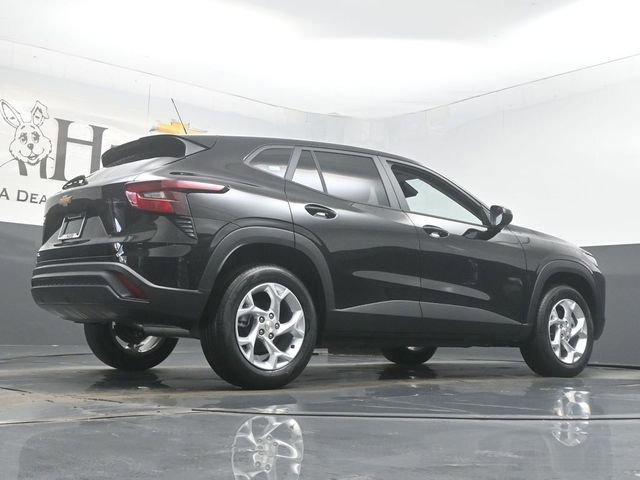 New 2026 Chevrolet Trax LS w/ LS Convenience Package image 11