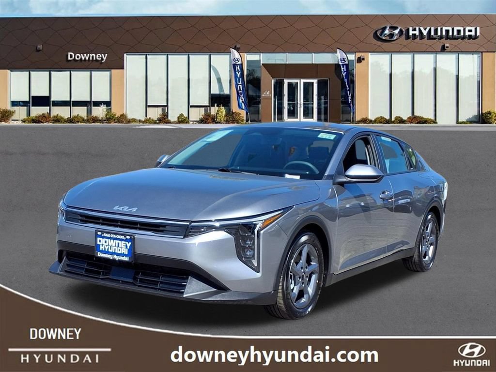 Used 2025 Kia K4 FWD image 1