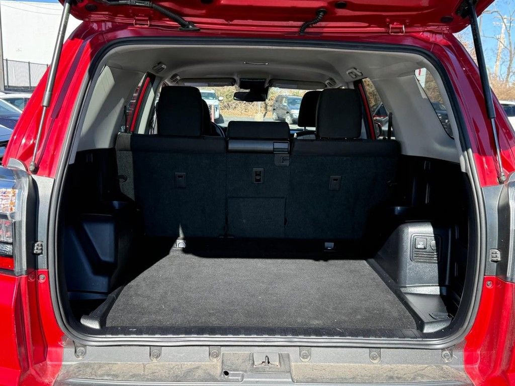 Used 2024 Toyota 4Runner TRD Off-Road image 4