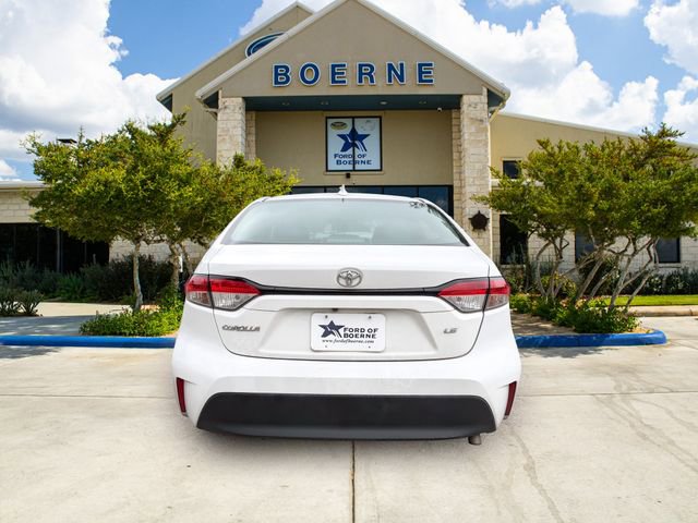 Used 2023 Toyota Corolla LE FWD image 4