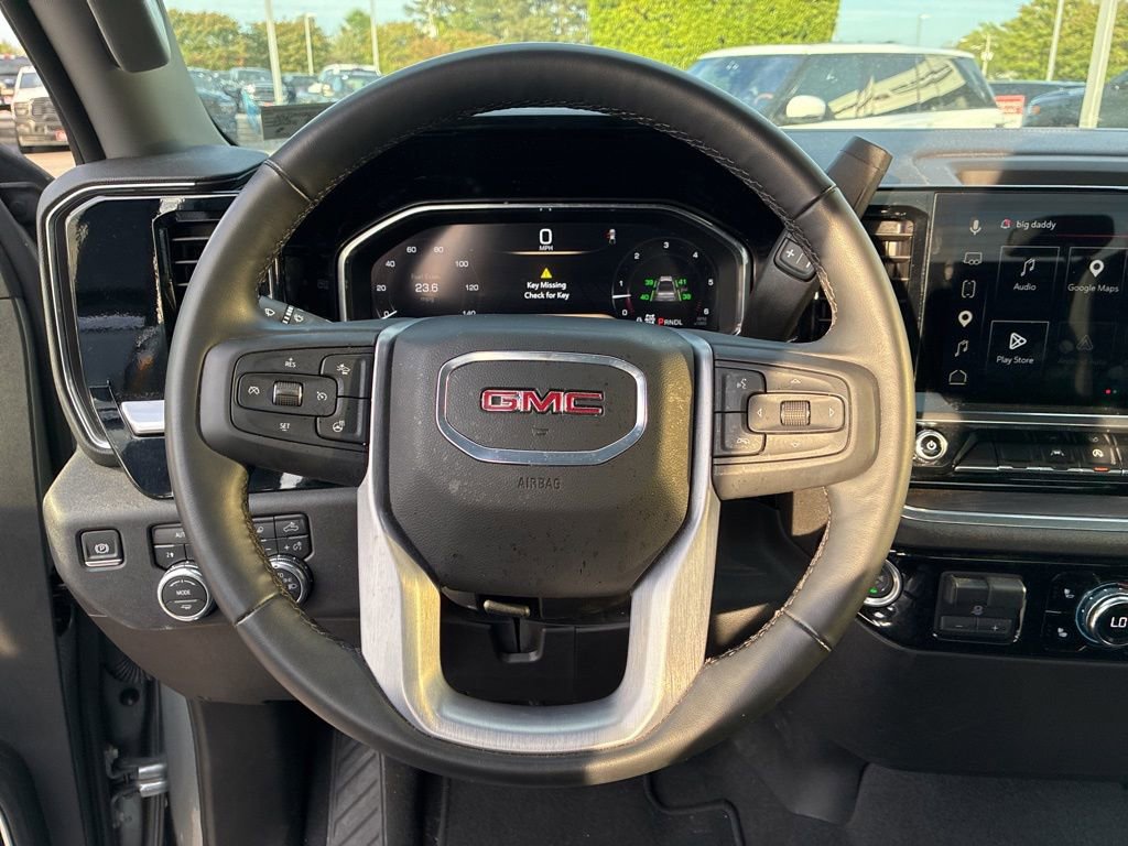 Used 2026 GMC Sierra 1500 SLT AWD/4WD image 19