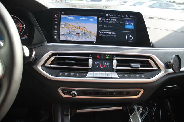 Used 2022 BMW X7 xDrive40i w/ Premium Package AWD/4WD image 4