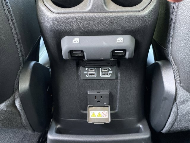 Used 2022 Jeep Wrangler Unlimited Sahara w/ Cold Weather Group image 15
