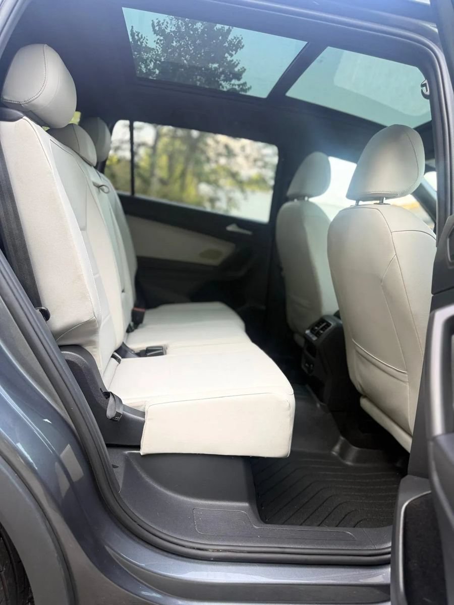 Used 2021 Volkswagen Tiguan SE R-Line w/ 3rd Row Seat Package AWD/4WD image 19