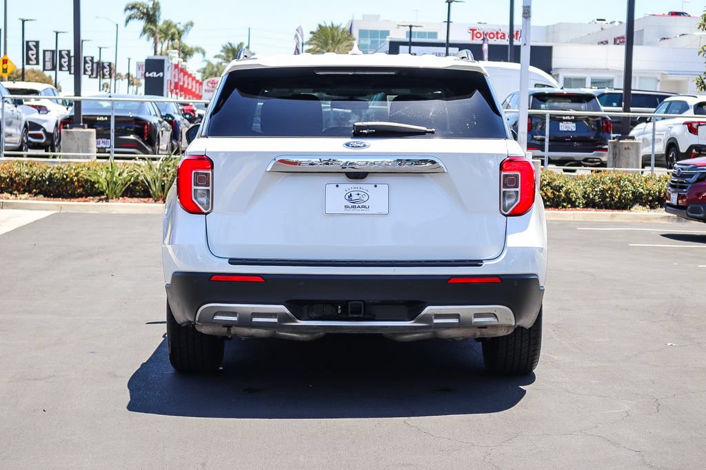 Used 2023 Ford Explorer XLT w/ Equipment Group 202A RWD image 6