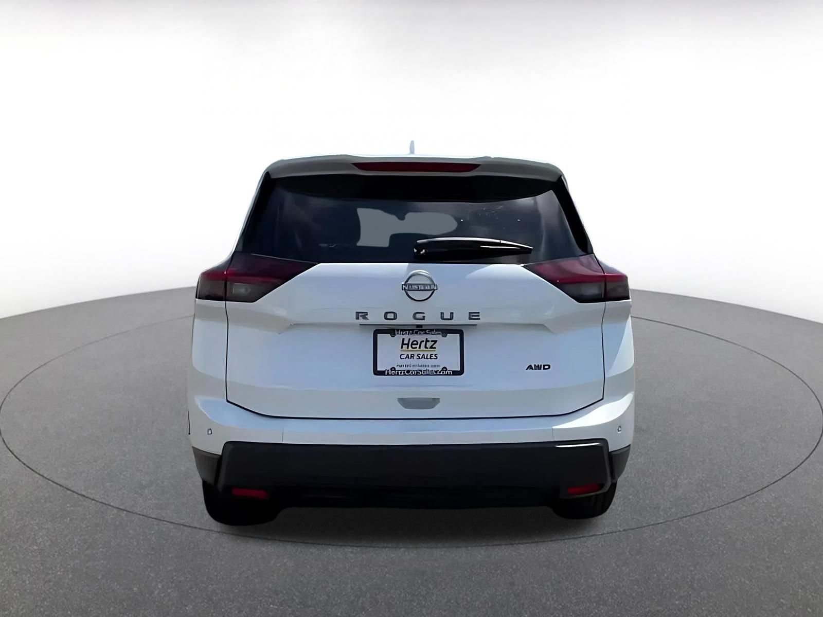 Used 2025 Nissan Rogue SV AWD/4WD image 12