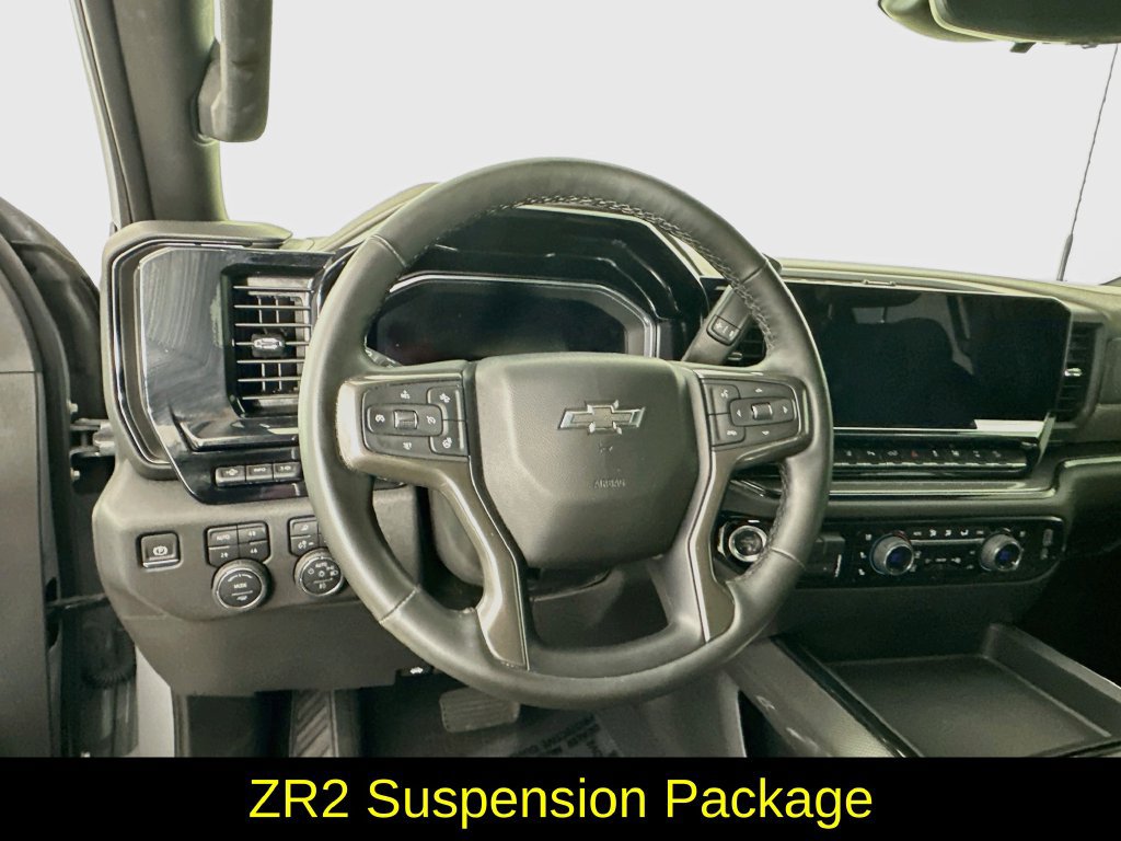 Used 2025 Chevrolet Silverado 2500 ZR2 AWD/4WD image 16