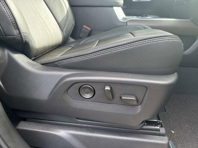 Used 2026 Chevrolet Silverado 2500 High Country w/ Midnight Edition image 16