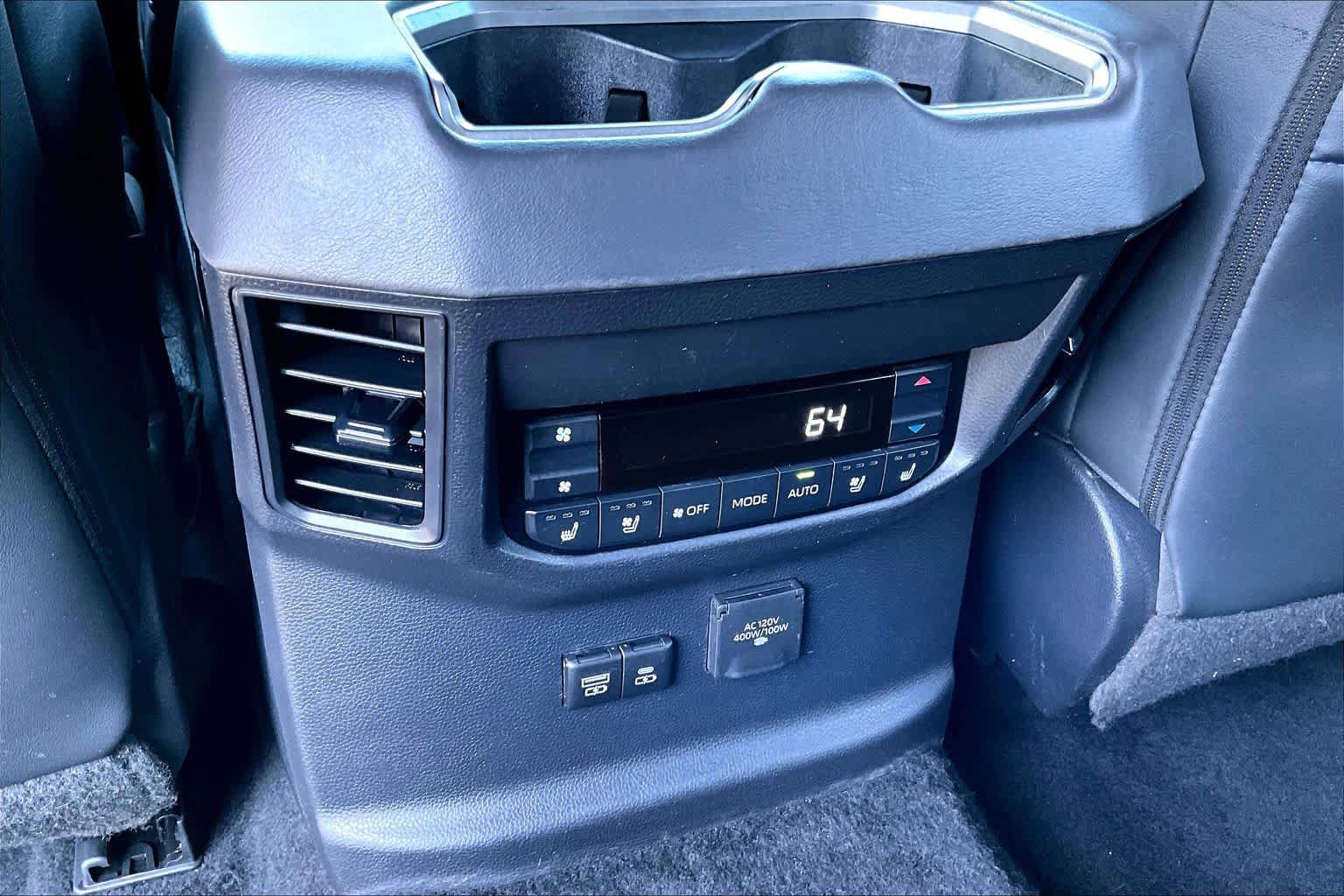 Used 2023 Toyota Sequoia Platinum AWD/4WD image 32