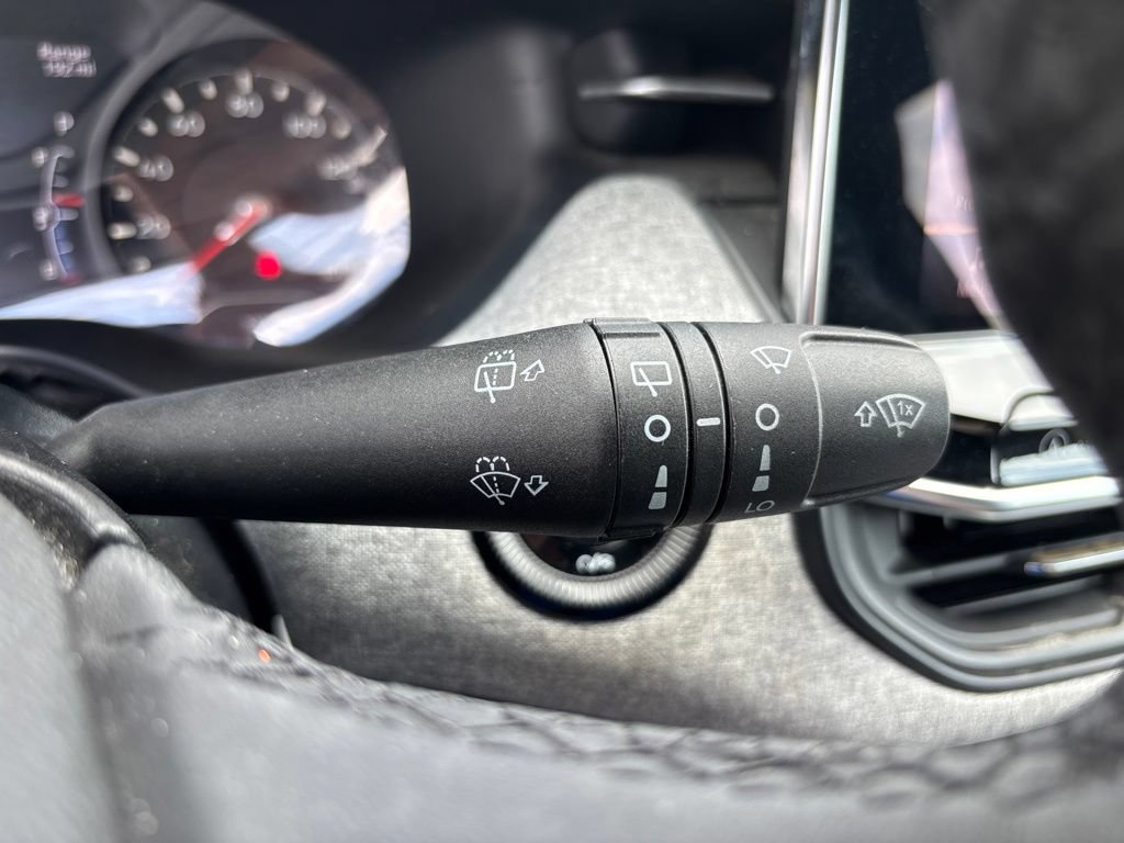 Used 2024 Jeep Compass Latitude AWD/4WD image 48