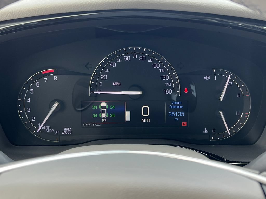 Used 2018 Cadillac XT5 Luxury w/ Driver Awareness Package AWD/4WD image 23