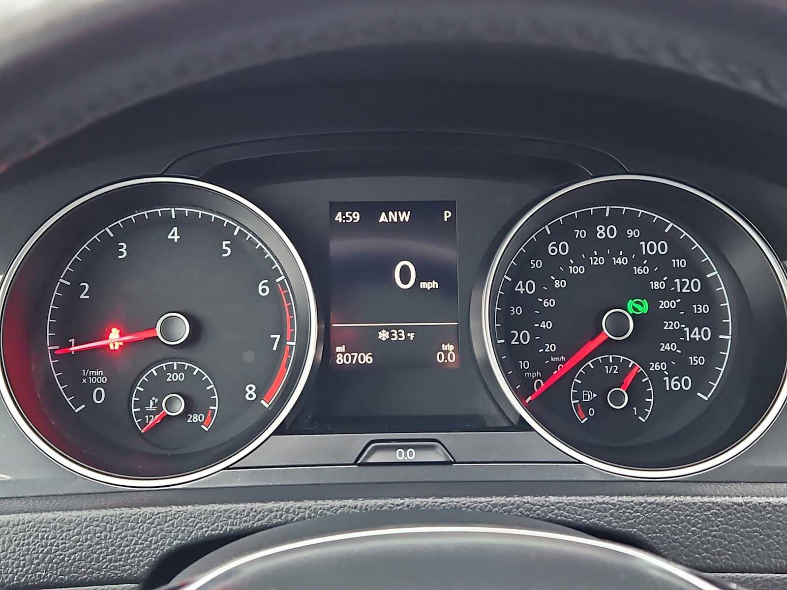 Used 2018 Volkswagen Golf SE image 29