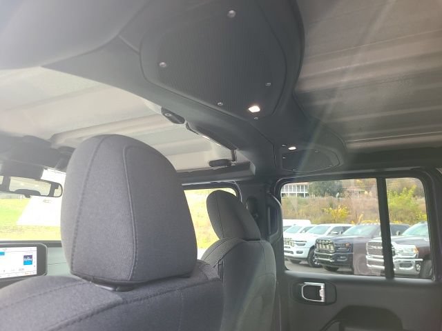 New 2026 Jeep Gladiator Sport AWD/4WD image 20