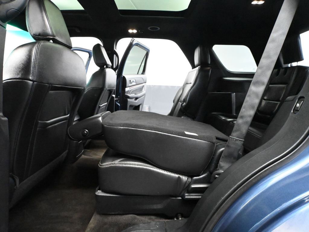 Used 2018 Ford Explorer Limited w/ Equipment Group 301A image 40