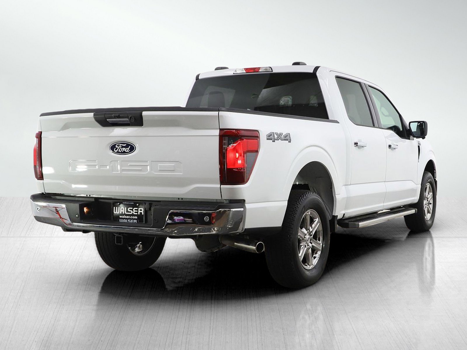 Used 2024 Ford F150 XLT w/ Tow/Haul Package image 5