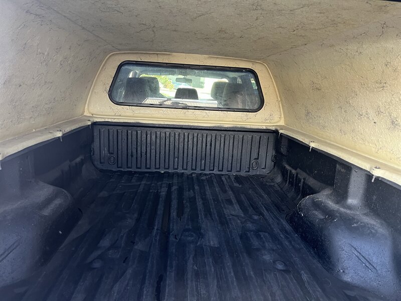 Used 2011 Ford F350 XLT w/ XLT Premium Pkg image 16