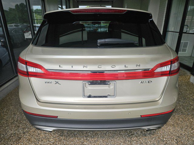 Used 2017 Lincoln MKX Reserve w/ Lincoln MKX Climate Package AWD/4WD image 3