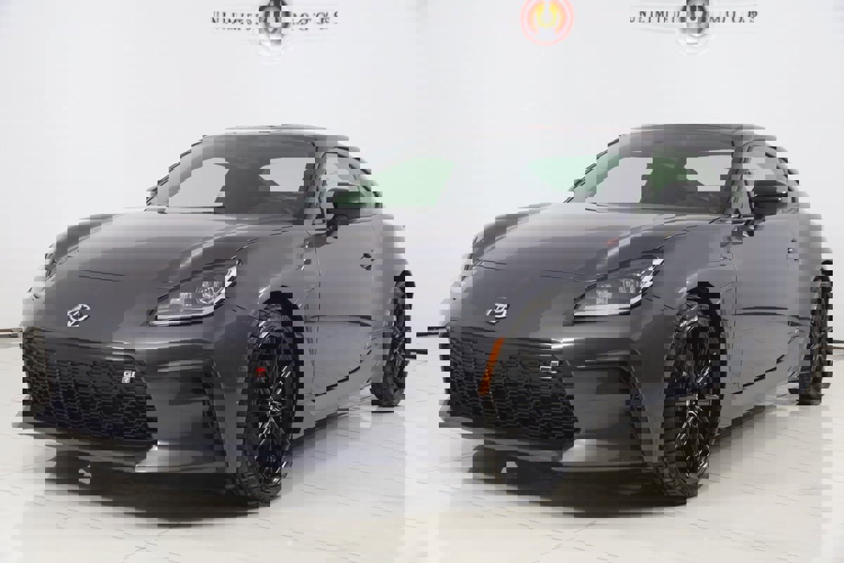 Used 2024 Toyota GR86 Premium image 5