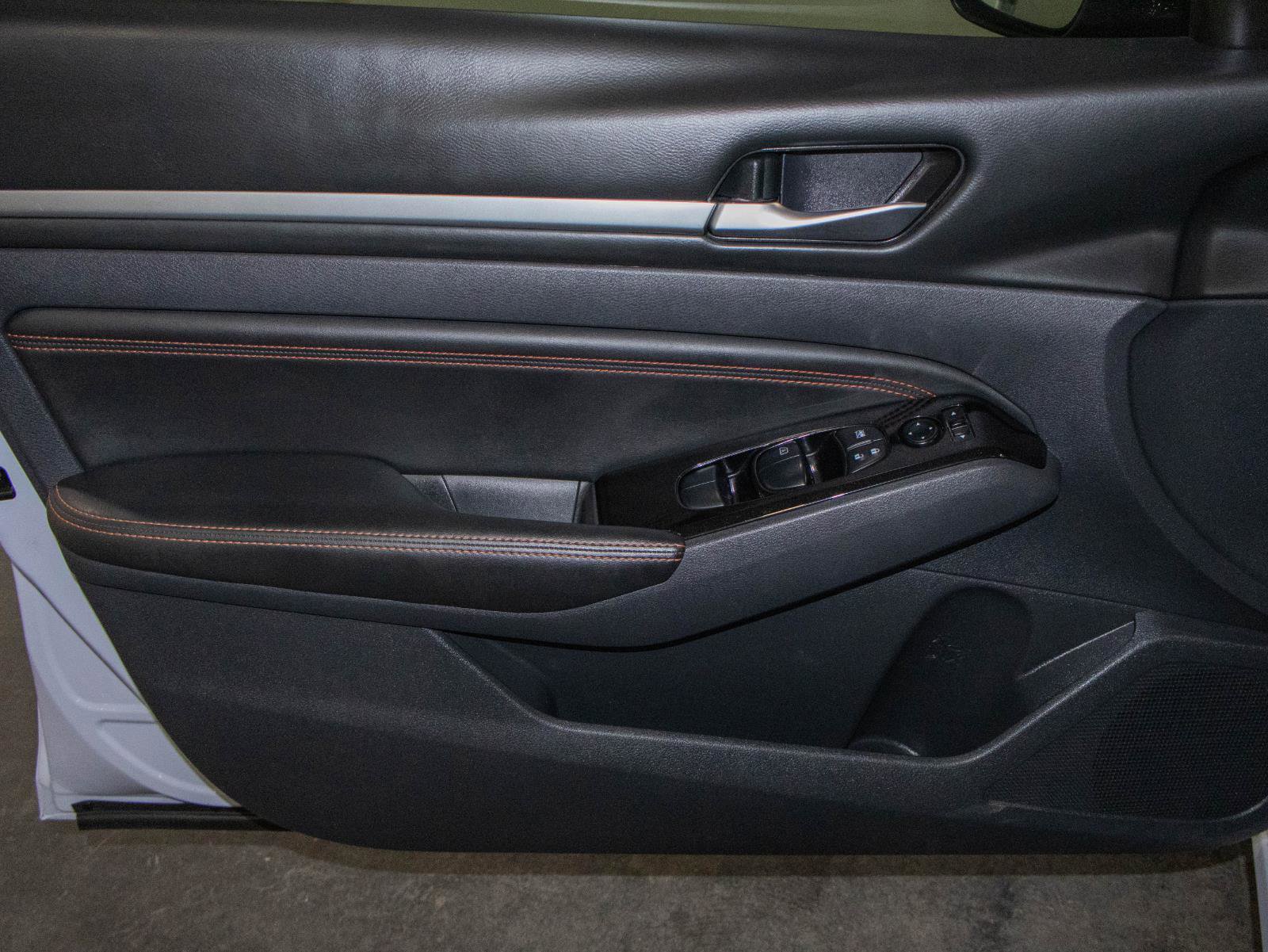 Used 2023 Nissan Altima 2.5 SR image 10