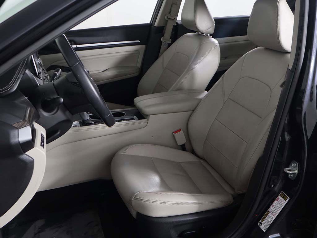 Used 2019 Nissan Altima 2.5 Platinum image 31