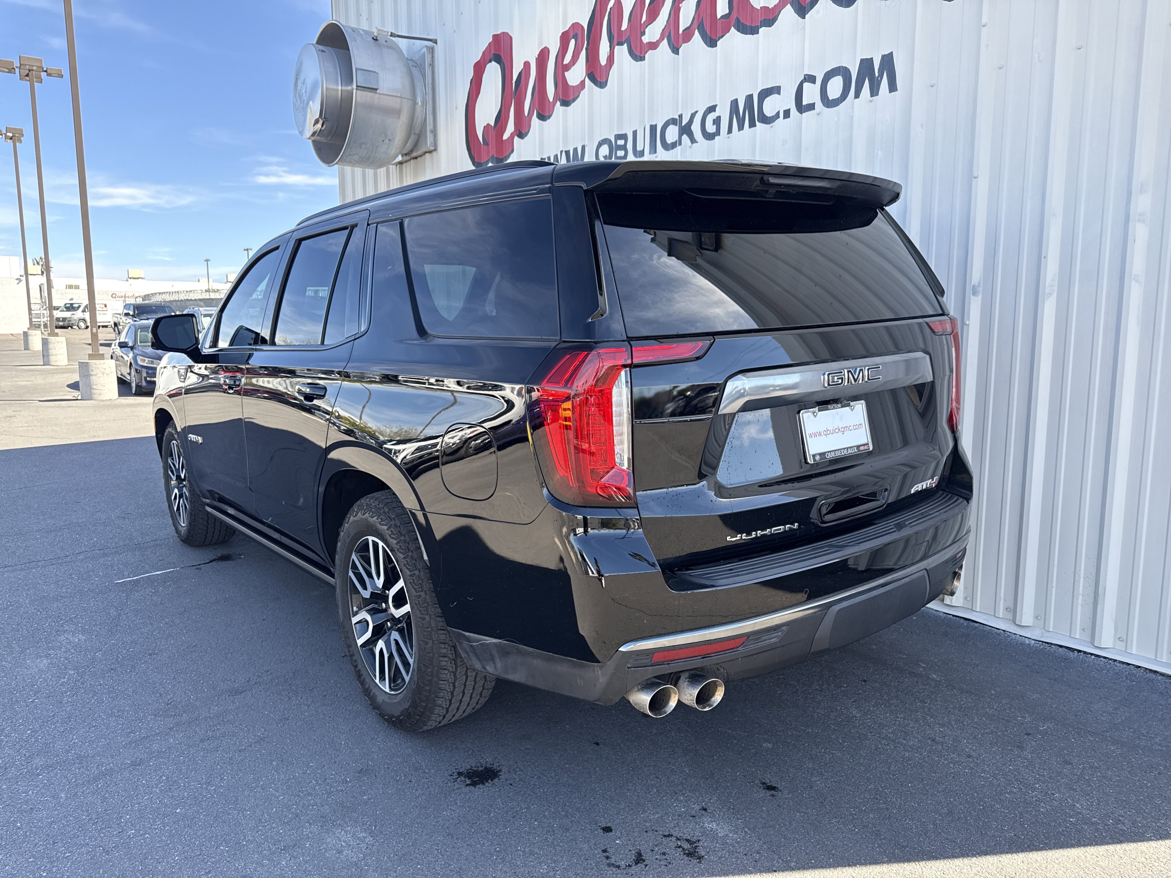 Used 2024 GMC Yukon AT4 w/ AT4 Premium Plus Package image 12