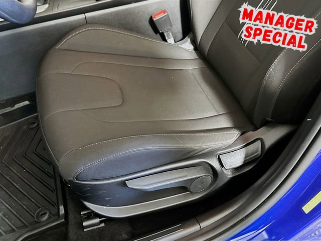 Used 2022 Hyundai Elantra SEL FWD image 19