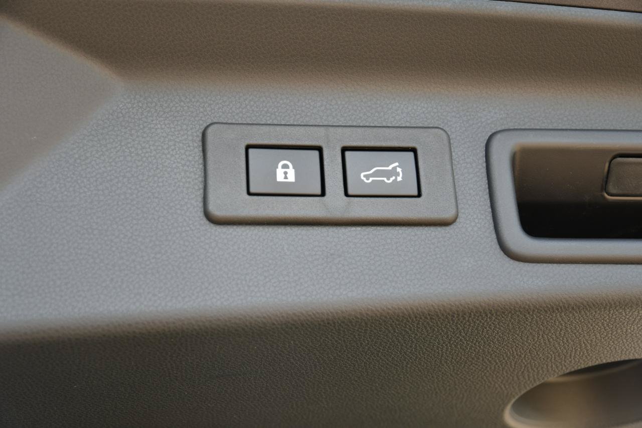Used 2026 Subaru Forester Premium AWD/4WD image 8