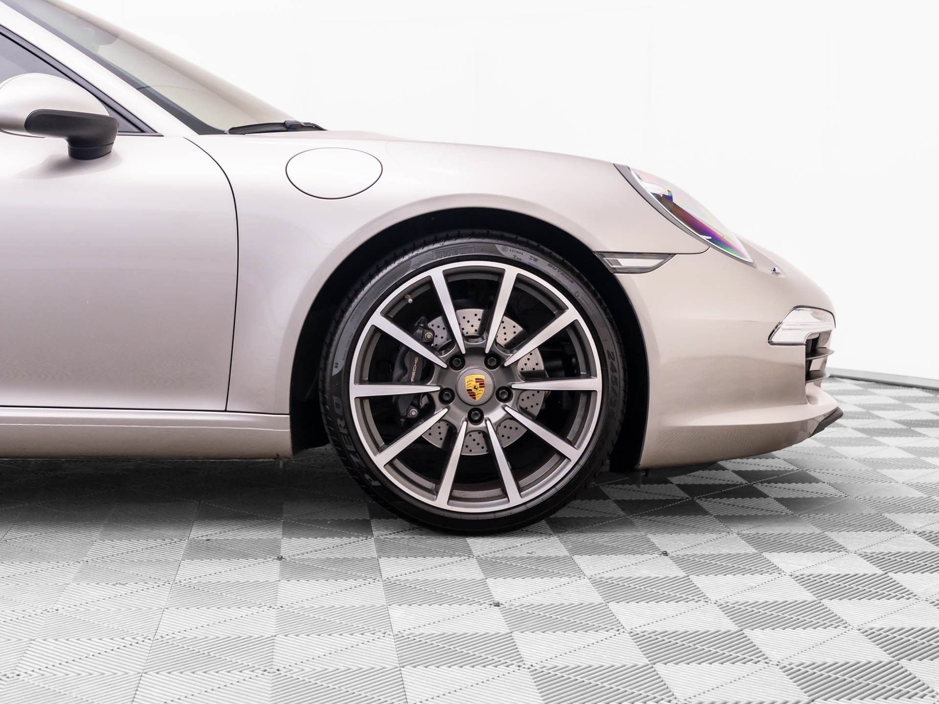 Used 2013 Porsche 911 Carrera RWD image 28