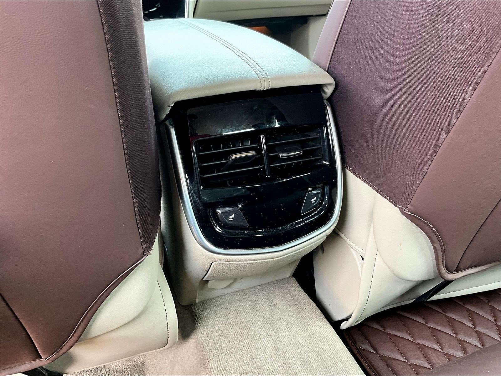Used 2013 Cadillac XTS Luxury FWD image 10