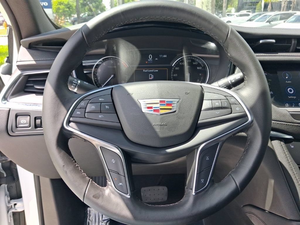 Used 2023 Cadillac XT5 Luxury FWD image 16