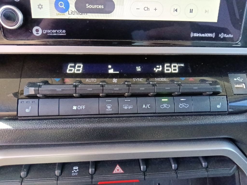 Used 2024 Toyota Tundra SR5 w/ SR5 Premium Package image 24