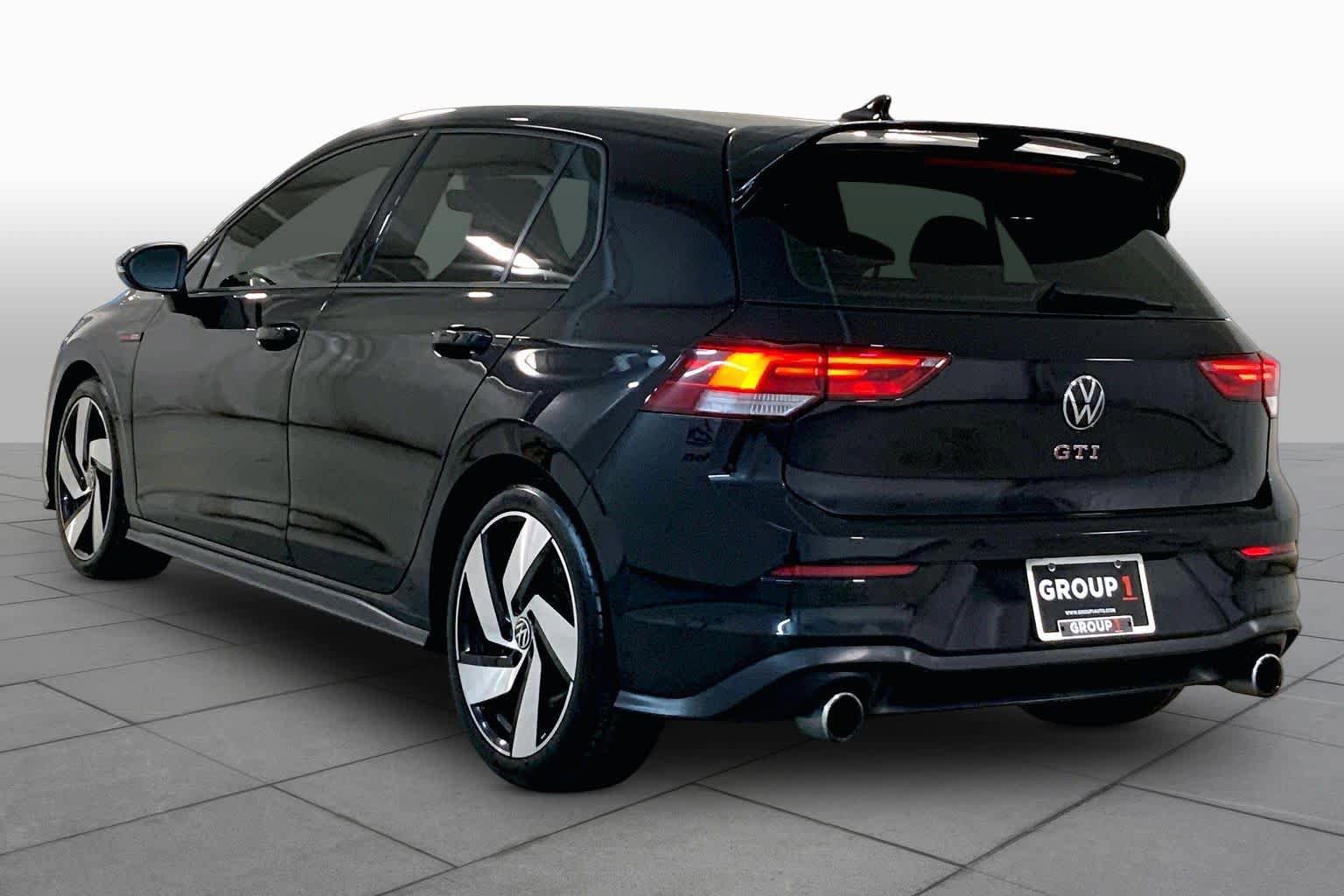 Used 2022 Volkswagen GTI S FWD image 11