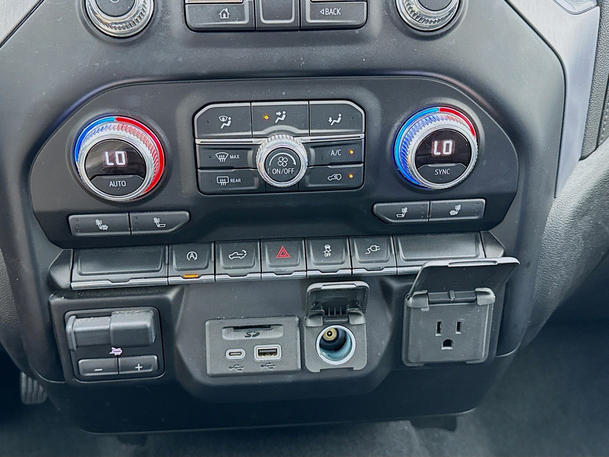 Used 2021 GMC Sierra 1500 SLT RWD image 12