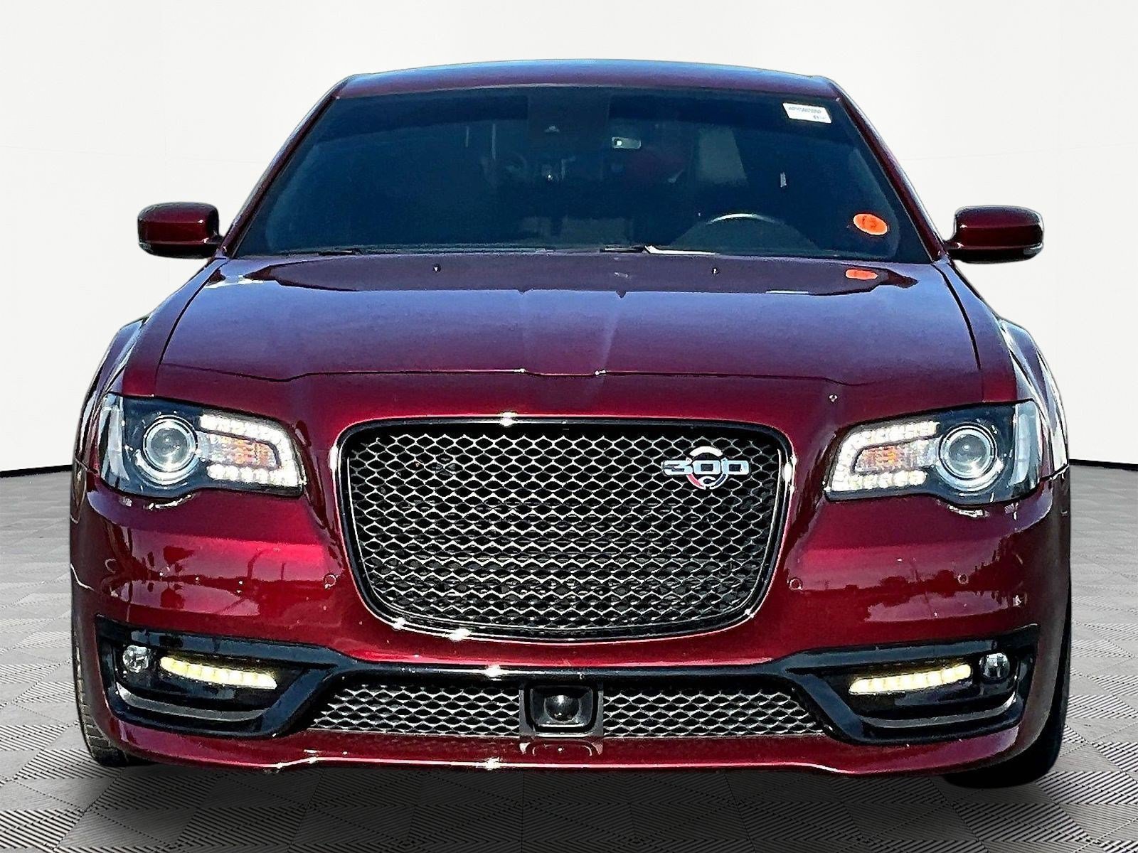 Used 2023 Chrysler 300 C RWD image 2